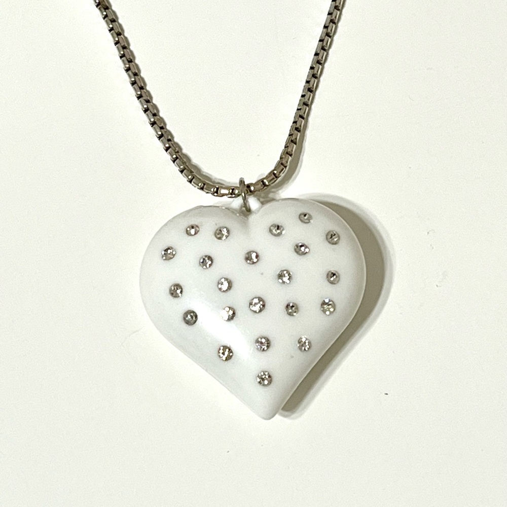 Elegant Rhinestone White Heart Pendant Necklace